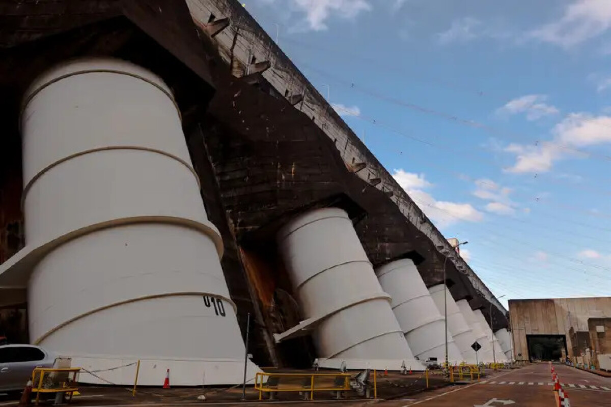 Consumo de IA no Paraguai faz Itaipu estudar construção de 2 turbinas
