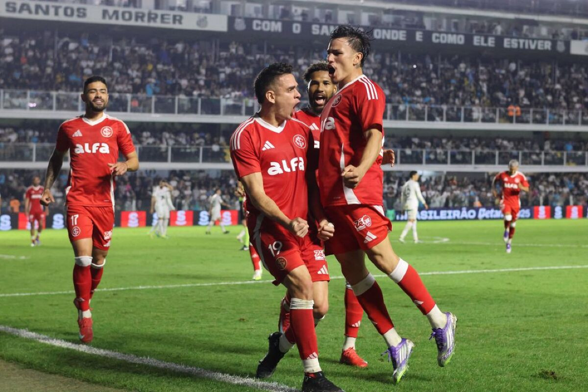 Santos 1 x 2 Internacional - Campeonato Brasileiro Série A 2025
