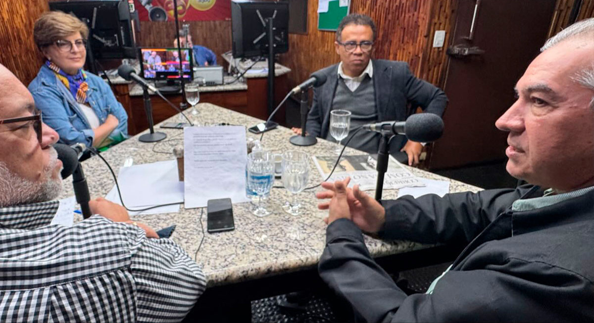 Reinaldo Azambuja retorna à política e declara apoio a Bolsonaro; Riedel deve ir para o PP