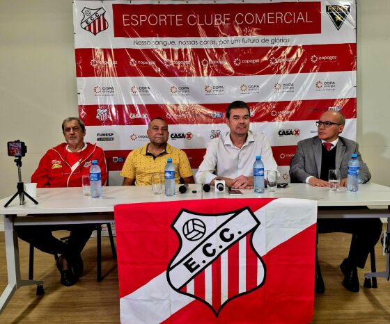 Presidente Marlon Brandt e sua diretoria do Comercial 2025