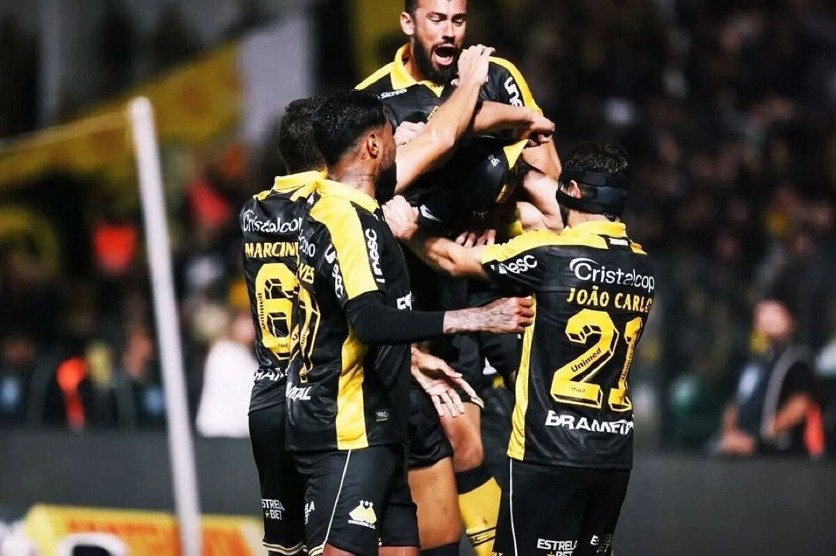 Criciúma 4 x 2 Athetico-PR - Campeonato Brasileiro da Série B 2025