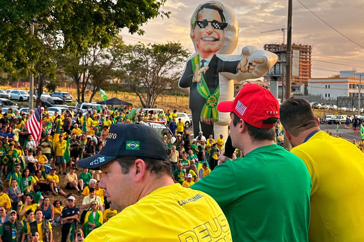 Em Campo Grande, Bolsonaristas realizam ato pr&oacute;-anistia e impeachment de Moraes