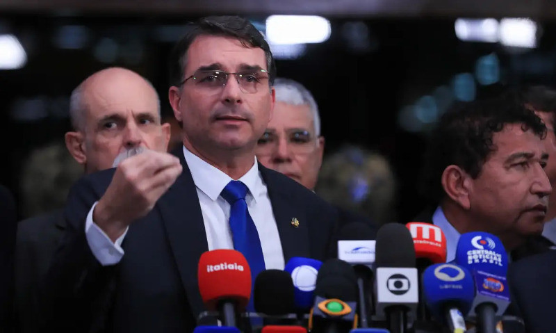 Senador e pré-candidato Presidência da República Flávio Bolsonaro deve vir a MS na abertura da Expogrande