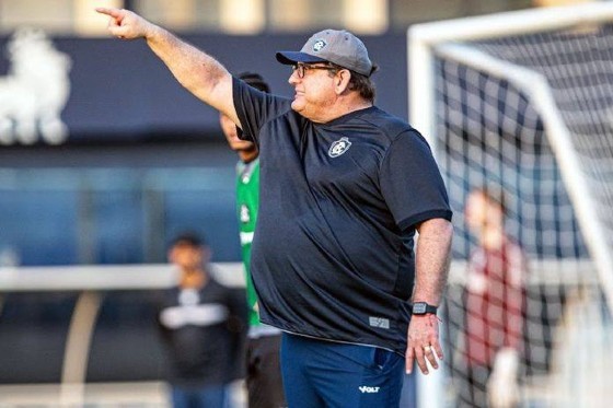 Clube do Remo - Guto Ferreira é apresentado oficialmente como treinador azulino