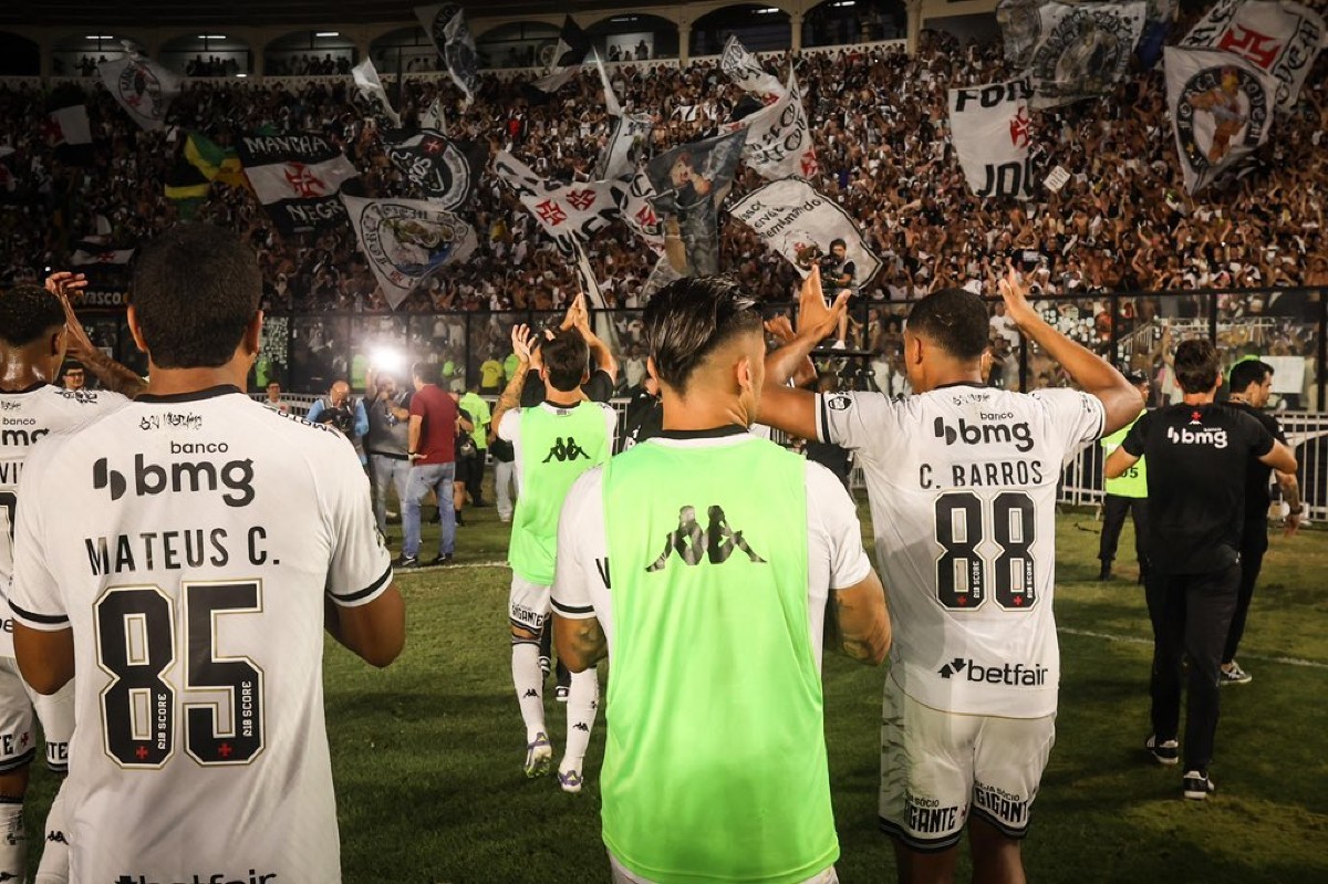 Vasco 4 x 3 Vitória - Campeonato Brasileiro da Série A 2025
