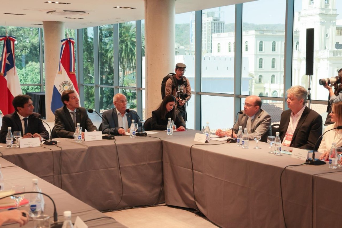 Governadores reforçam compromisso com a Rota Bioceânica e cobram avanços em obras e acordos aduaneiros