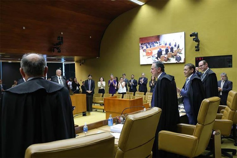 Barroso em discurso de despedida no STF