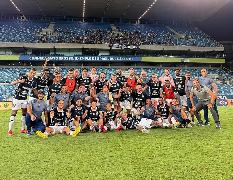 Leão chega a seis vitórias consecutivas sob o comando de Guto Ferreira na Série B e assume a vice-liderança