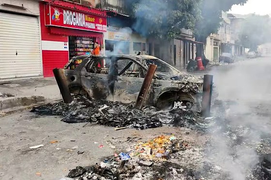 Mega operação contra o Comando Vermelho em 15 anos deixa 64 mortos e mais de 80 presos