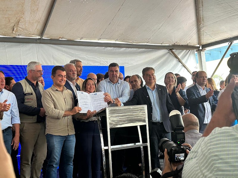 Senador Nelsinho Trad acompanha governador Eduardo Riedel em agenda de obras em Dourados