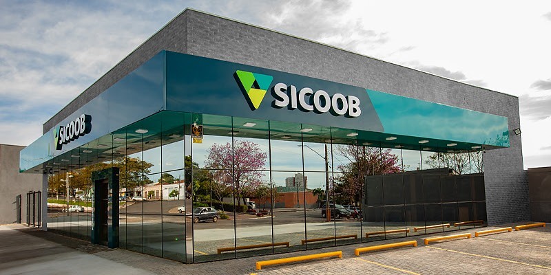 Sicoob cresce e alcança R$ 398,9 bilhões em ativos no 1º semestre de 2025