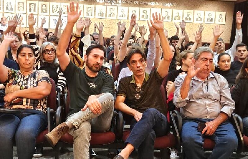 Categoria cobra cumprimento de ordem judicial sobre carreira e reajustes