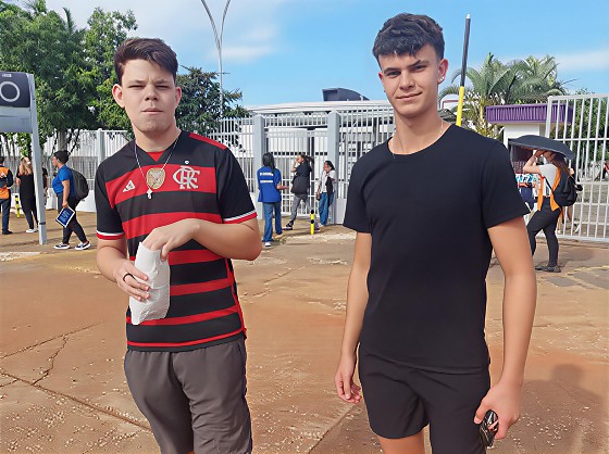 Enem: provas foram longas, mas com questões fáceis, dizem candidatos