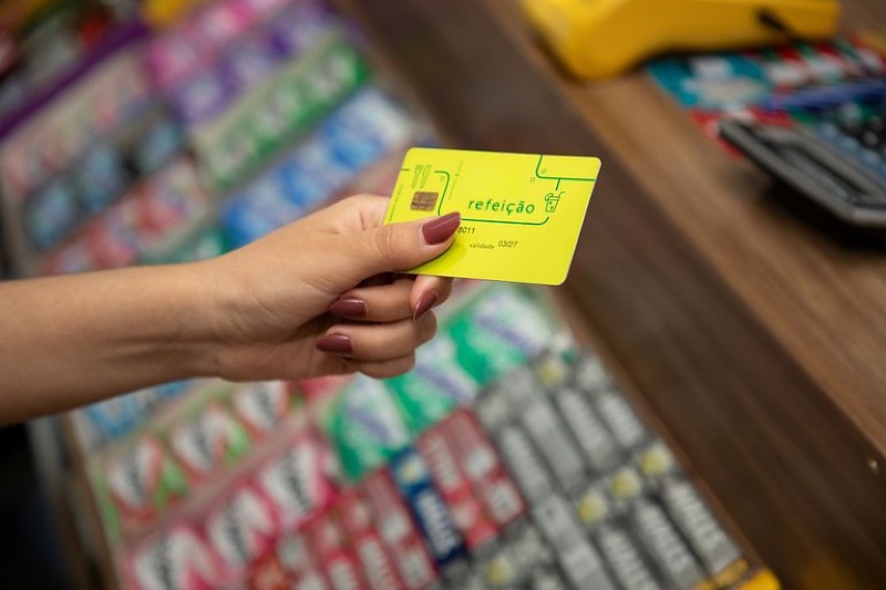 Decreto presidencial atualiza regras do vale-refeição e vale-alimentação