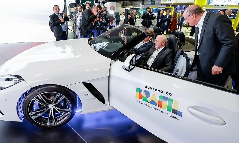 São Paulo - 20.11.2025 - Presidente da República, Luiz Inácio Lula da Silva, durante visita ao Salão Internacional do Automóvel de São Paulo. São Paulo (SP)
