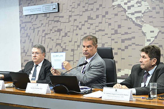 Nelsinho Trad preside 1ª audiência sobre expansão do Vale da Celulose