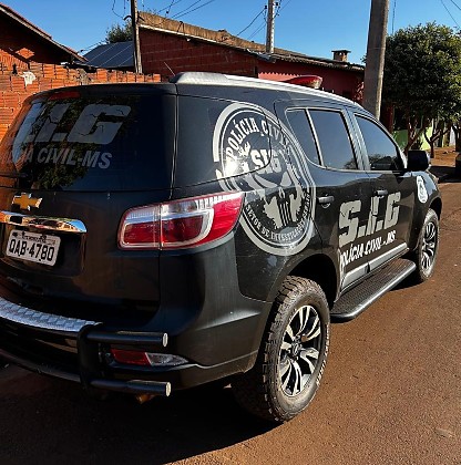 Mulher é presa por extorsão após exigir R$ 6 mil para não divulgar vídeos íntimos