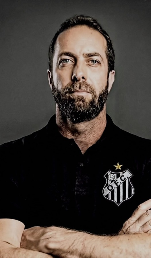 Treinador Paulo Massaro do Operário FC SAF 2025