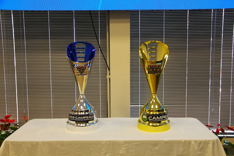 Trófeu de Campeão e Vice do Campeonato Estadual da Série B 2025