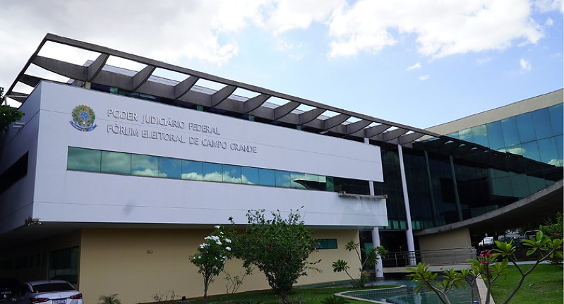 "Horário especial vale entre 20 de dezembro e 6 de janeiro", explicam