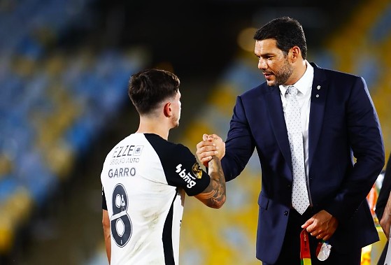 CBF - Samir Xaud durante p&oacute;dio da Copa do Brasil 2025