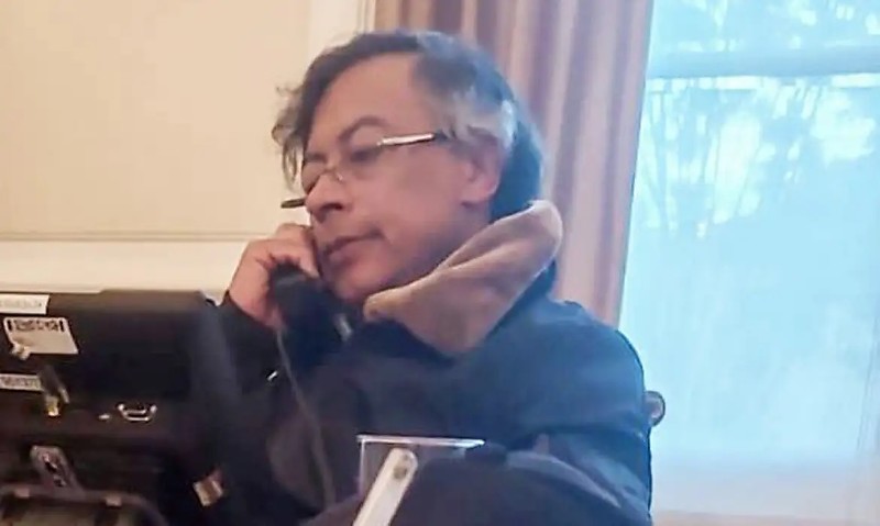 São Paulo (SP) - 08/01/2026 - Gustavo Petro, presidente da Colômbia, conversa com Trump por telefone