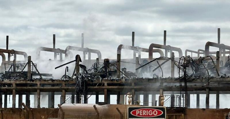 Empresa retoma atividades após ação rápida da brigada e bombeiros