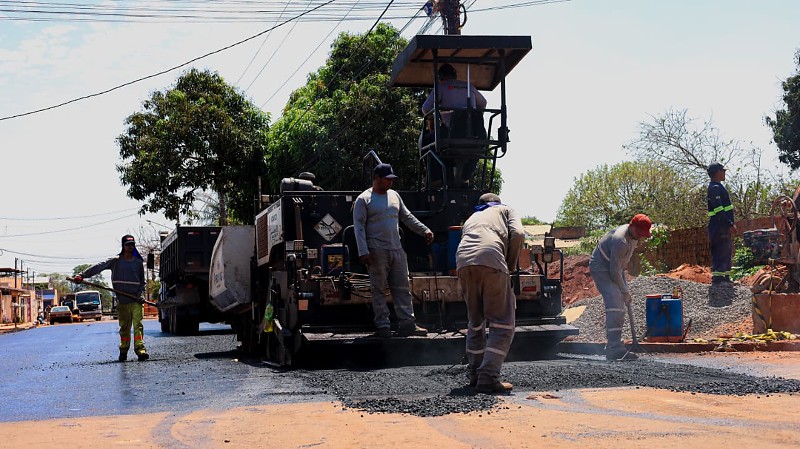 Primeira fase prevê mais de R$ 140 milhões em pavimentação, drenagem e interligação viária; recapeamento segue em paralelo