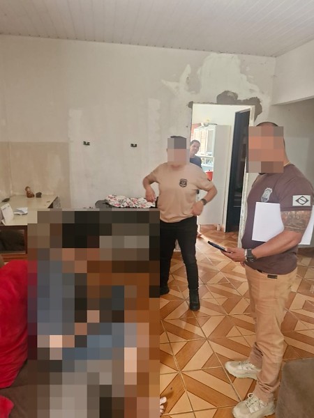 Polícia apreende celular em investigação sobre incitação a ataques escolares