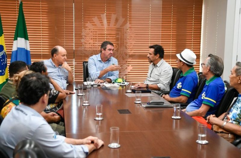 Governador Riedel recebe junto com o Secretário Marcelo Ferreira a Liga das Escolas de Samba e destaca investimento histórico na festa popular