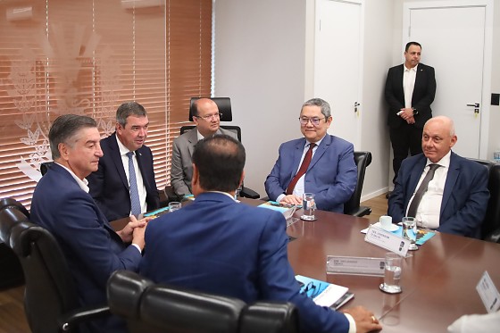 Eduardo Riedel articula cria&ccedil;&atilde;o de novas varas federais em Mato Grosso do Sul