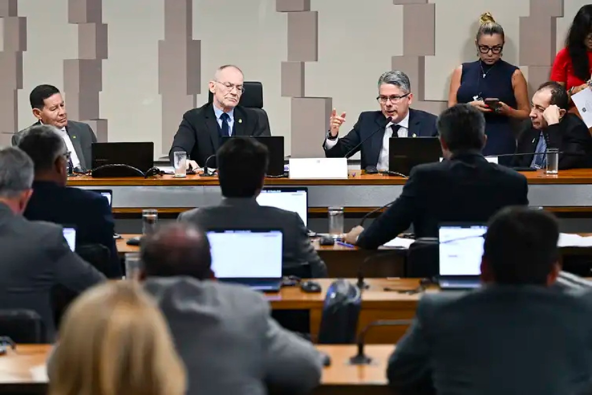 Caso Master: CPI do Crime convoca Vorcaro, Campos Neto e Paulo Guedes