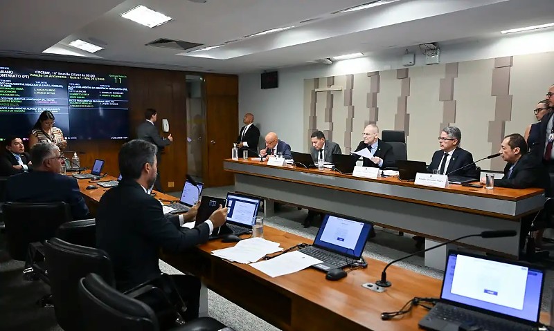 CPI do Crime Organizado (CPICRIME) realiza reunião para apreciação de requerimentos. A finalidade da comissão é apurar a atuação, expansão e o funcionamento de organizações criminosas no território brasileiro, em especial de facções e milícias, de mo