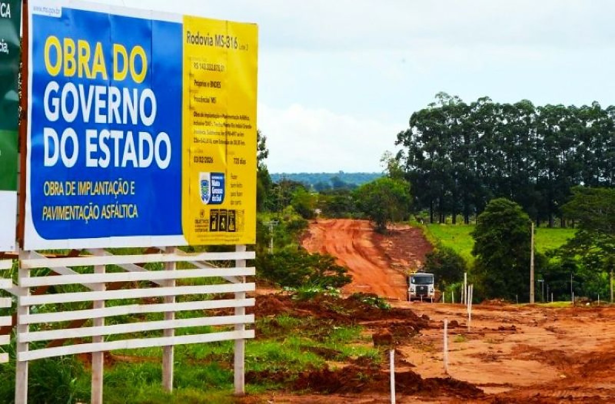 Governador Eduardo Riedel marca transforma&ccedil;&atilde;o do Vale da Celulose com obra na MS-316