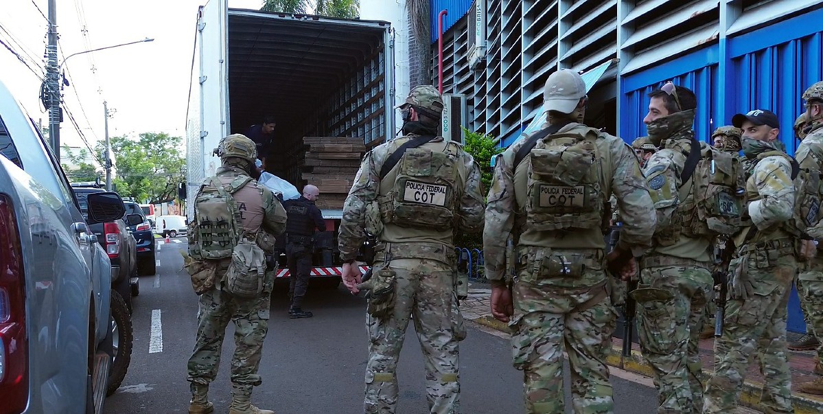 Corregedoria investiga policiais presos em operação contra contrabando