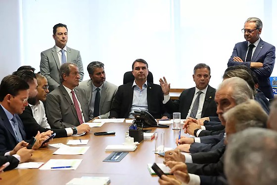 Reunião de alinhamento para as eleições 2026