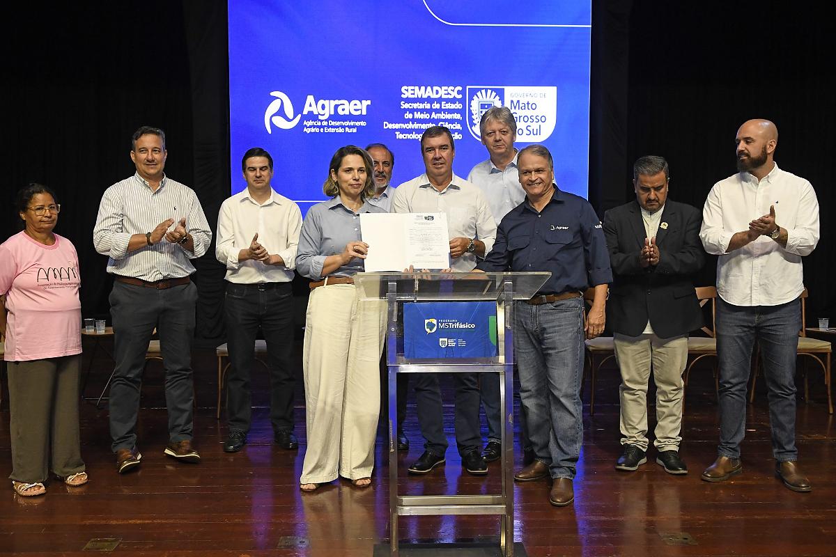 Riedel destaca energia trif&aacute;sica para impulsionar produ&ccedil;&atilde;o rural