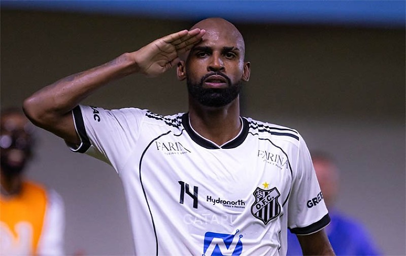 Gabriel Teixeira fez o gol da vitória