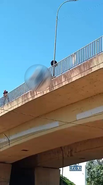Homem pula de viaduto próximo a shopping em Campo Grande