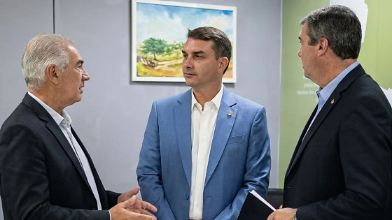 Eduardo Riedel, Reinaldo Azambuja e Flávio Bolsonaro