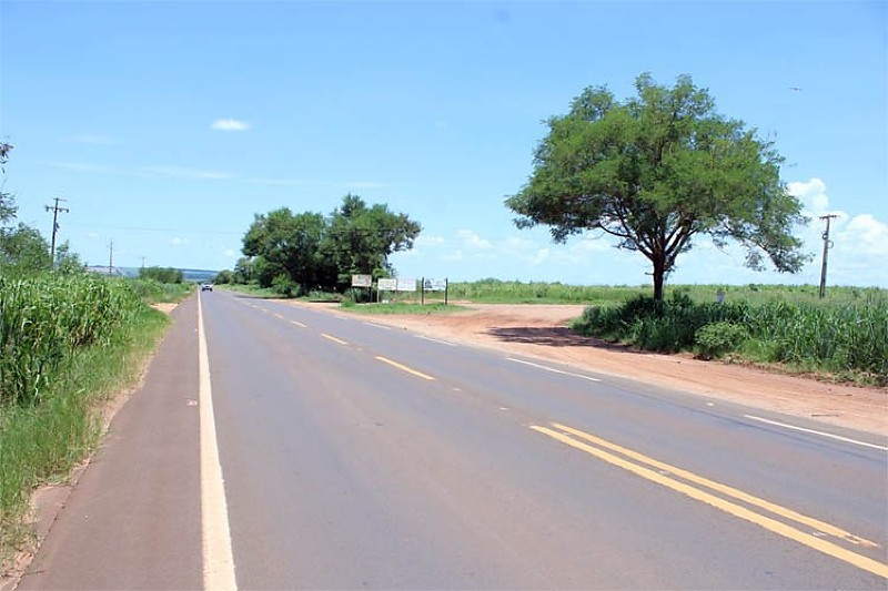 Trecho da rodovia MS-141 em Naviraí