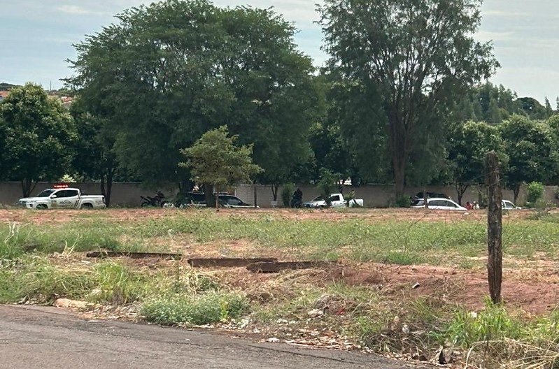 Túmulo de vítima de feminicídio é violado e polícia investiga suspeita de necrofilia em Mato Grosso do Sul