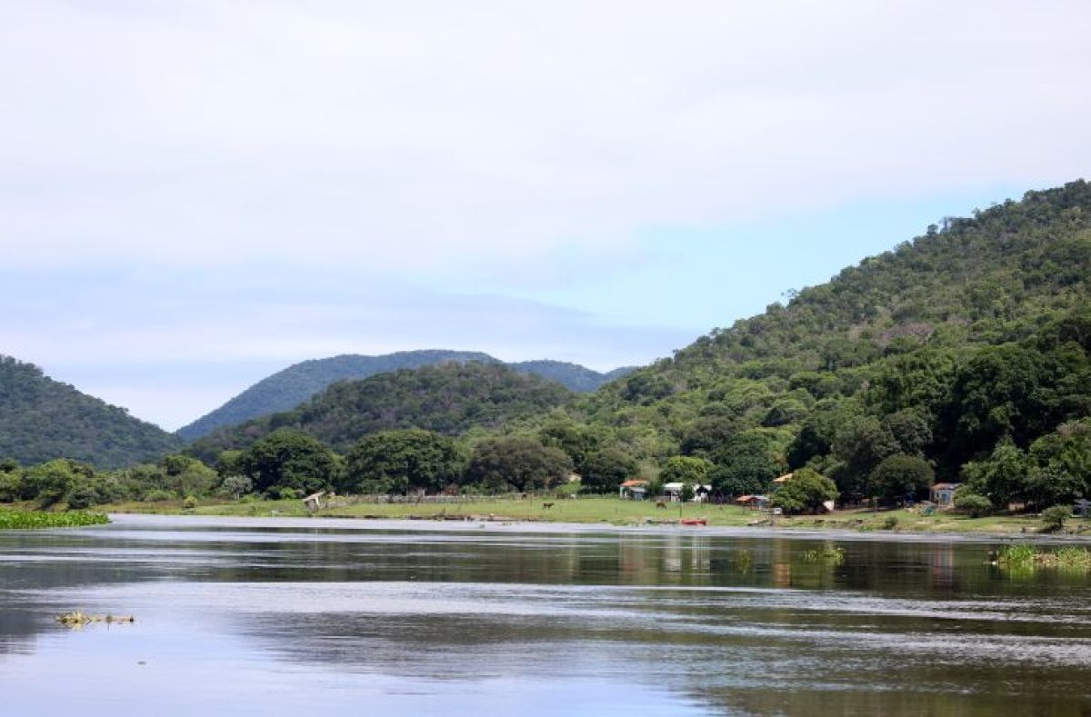 No cora&ccedil;&atilde;o do Pantanal, acesso muda rotina de fam&iacute;lia ribeirinha