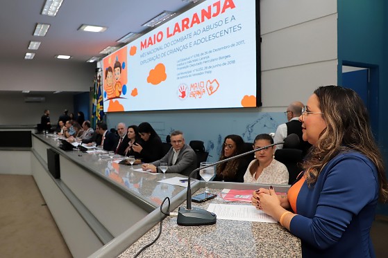 Câmara debate combate à violência e exploração sexual infantil durante Maio Laranja