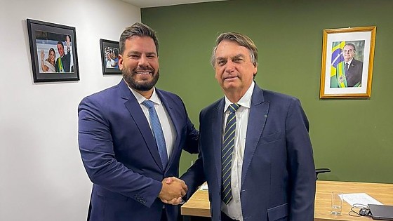 Capit&atilde;o Contar e Jair Bolsonaro