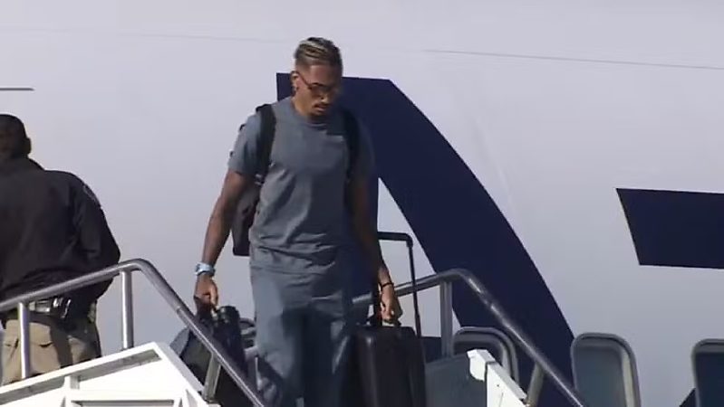 Raphinha em chegada da Seleção nos EUA