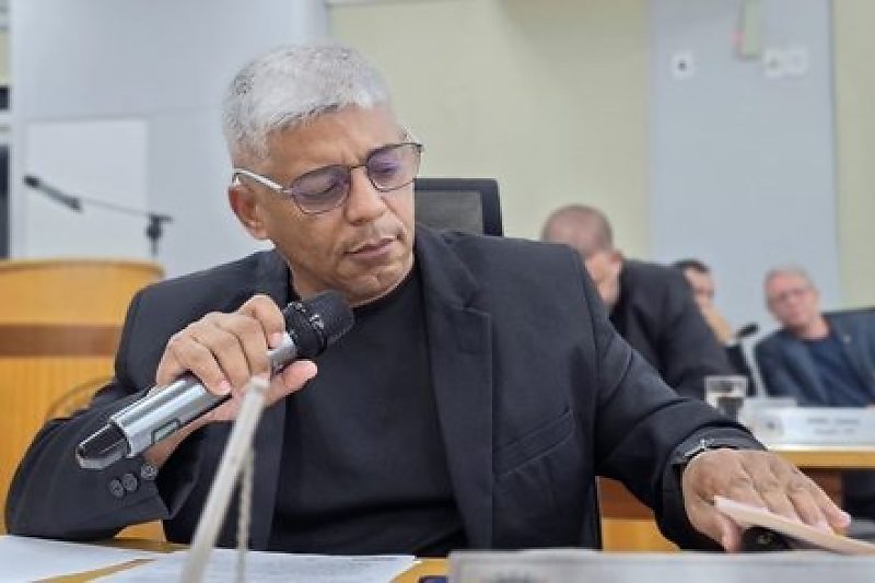 Vereador sobra informações sobre do Fundo Municipal de Investimento Social (FMIS)