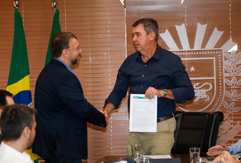 Riedel entrega licença ambiental a ATVOS para instalação de nova planta em Nova Alvorada do Sul