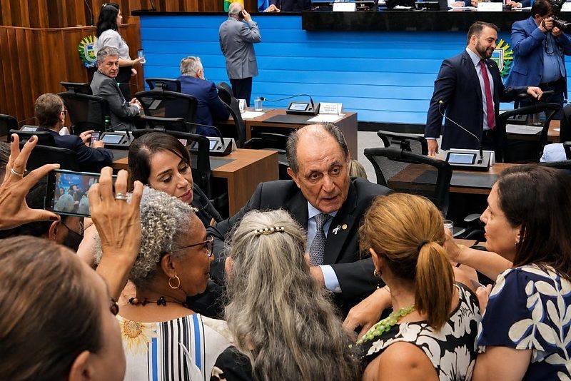Projeto de autoria do deputado Zé Teixeira garante autonomia às mulheres vítimas de violência doméstica
