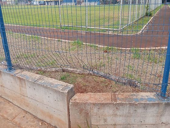 Sinais de vandalismo Praça da Juventude